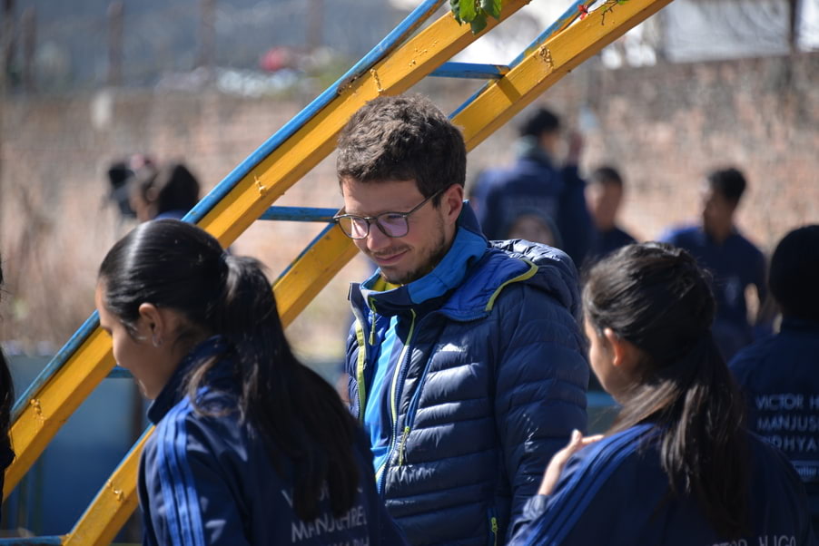 A volunteer during the break